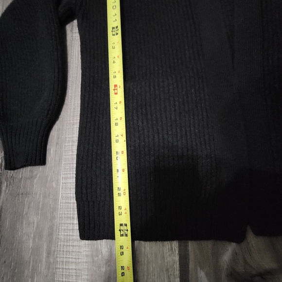 Aritzia Wilfred Free 100% Merino Wool Open Women's Cardigan in Black - Picture 7 of 13